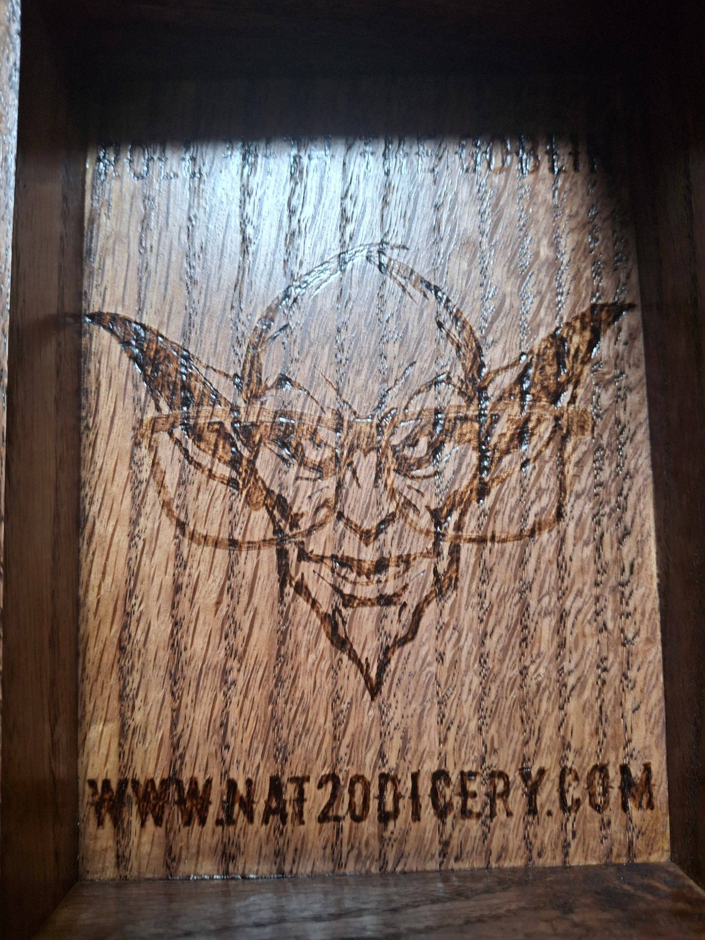 🌑 Goblinshade Hollow – Dark Walnut Dice Tray with the Dice Goblin’s Mark