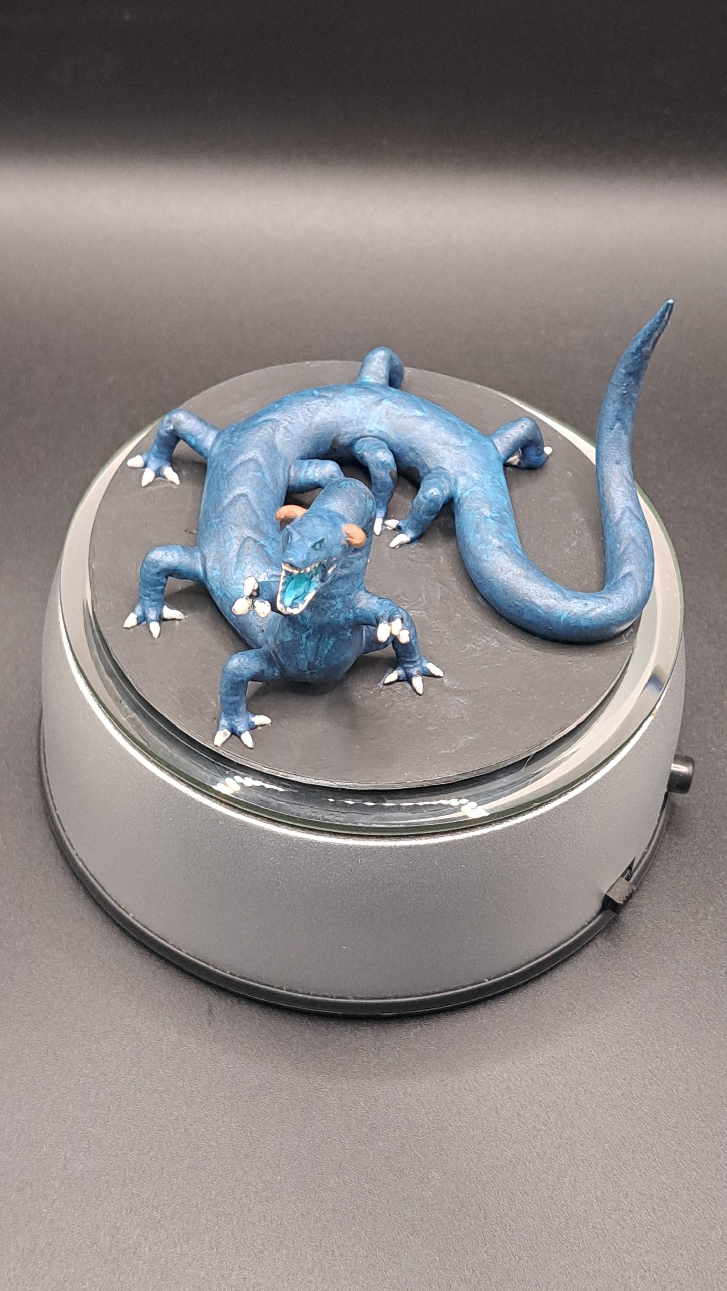 Bewitching Beasts & Painted Perils – Hand-Painted D&D Miniatures by Jonathan Muenstermann