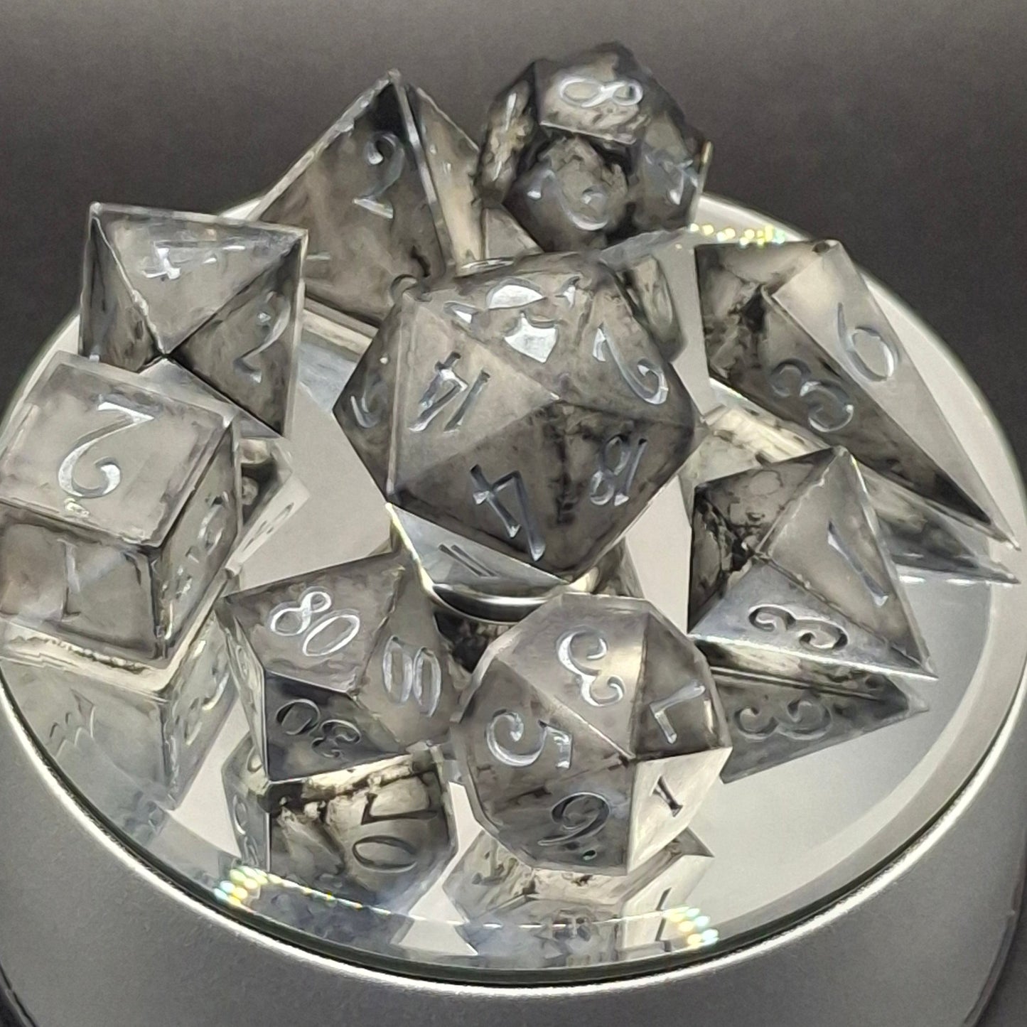 Glow Crystal Dice