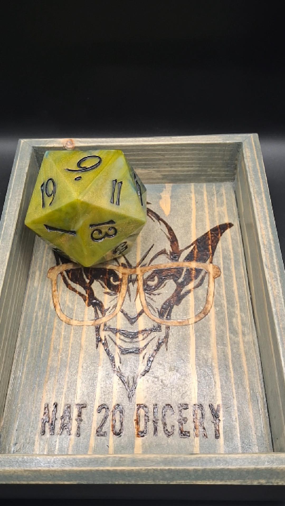 Mystical Color-Shift 20-Sided Dice - Perfect for Adventurers and Collectors!