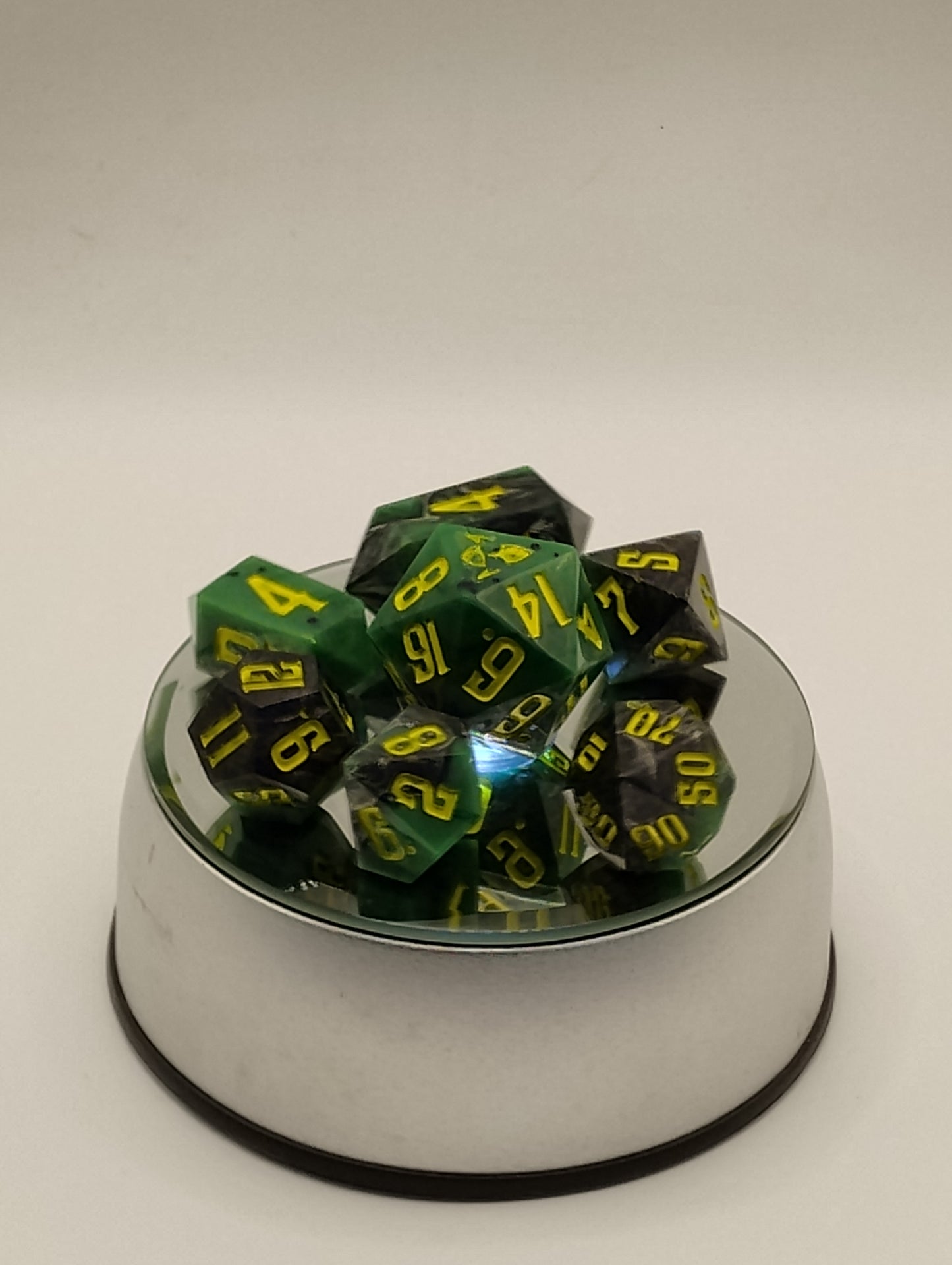 Verdant Hex – Dice Born of Shadow and Stone