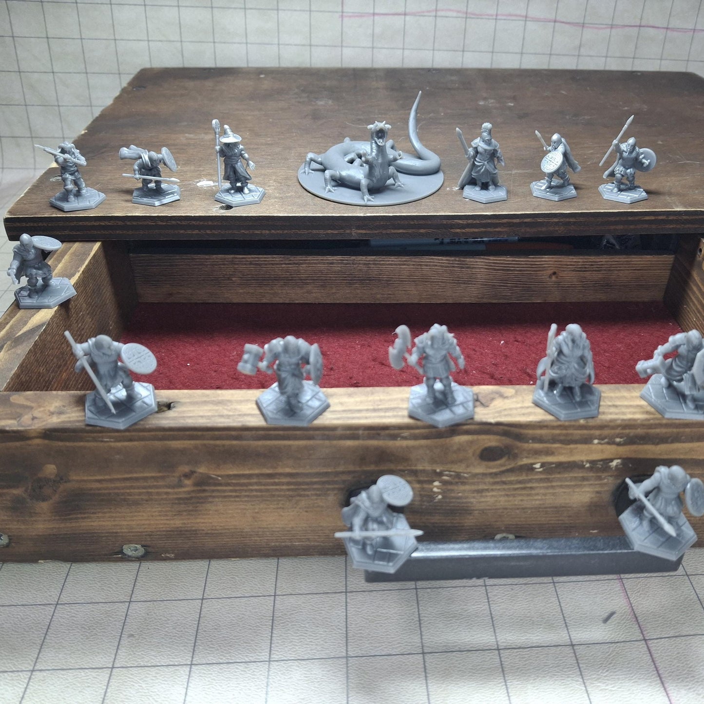 DnD Minifigures | Dwarf Army | Behir XL mini | TTRPG Miniature | Dungeons and Dragons | Mini Fig Dwarves | Set of 17