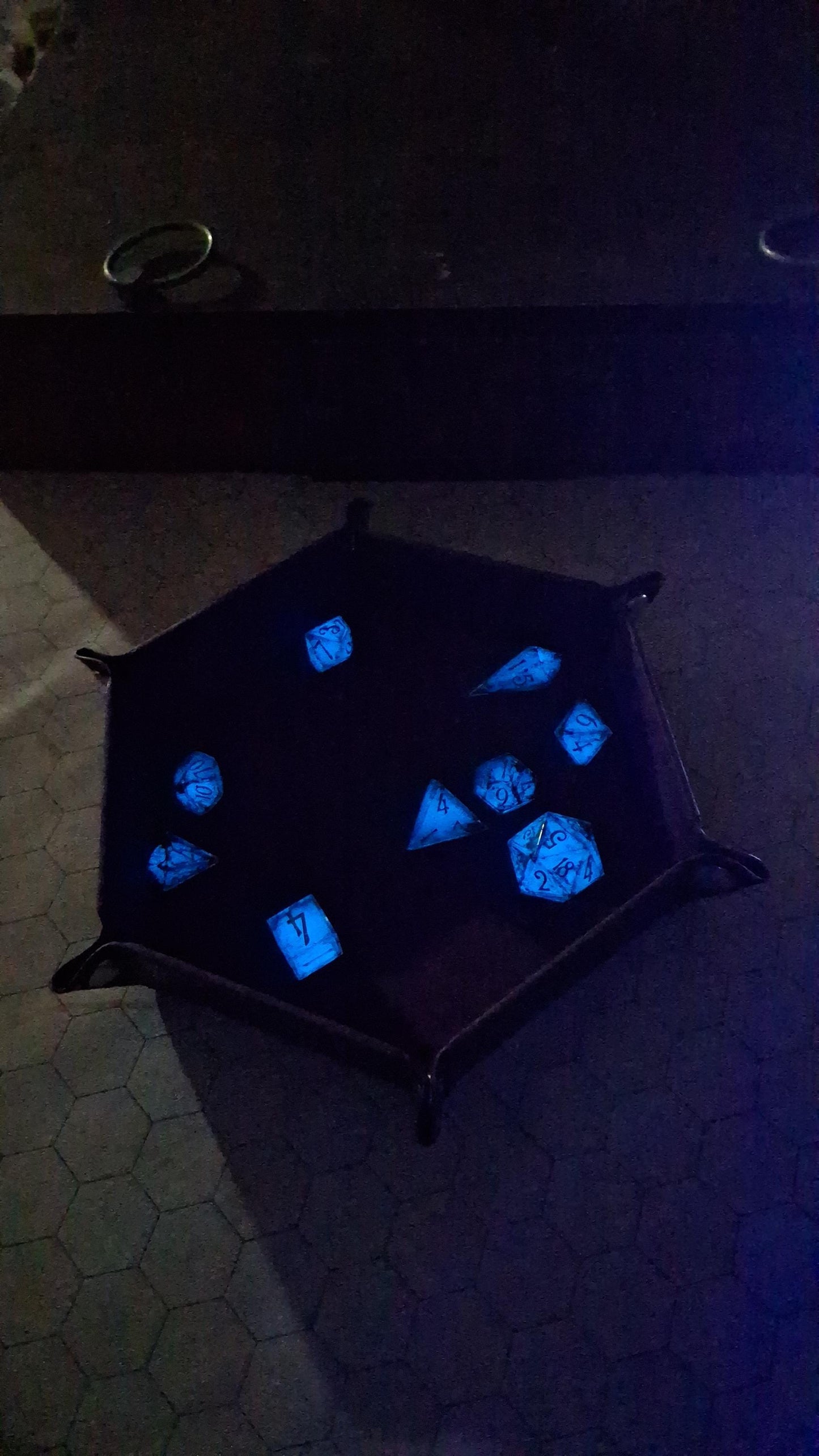 Glow Crystal Dice