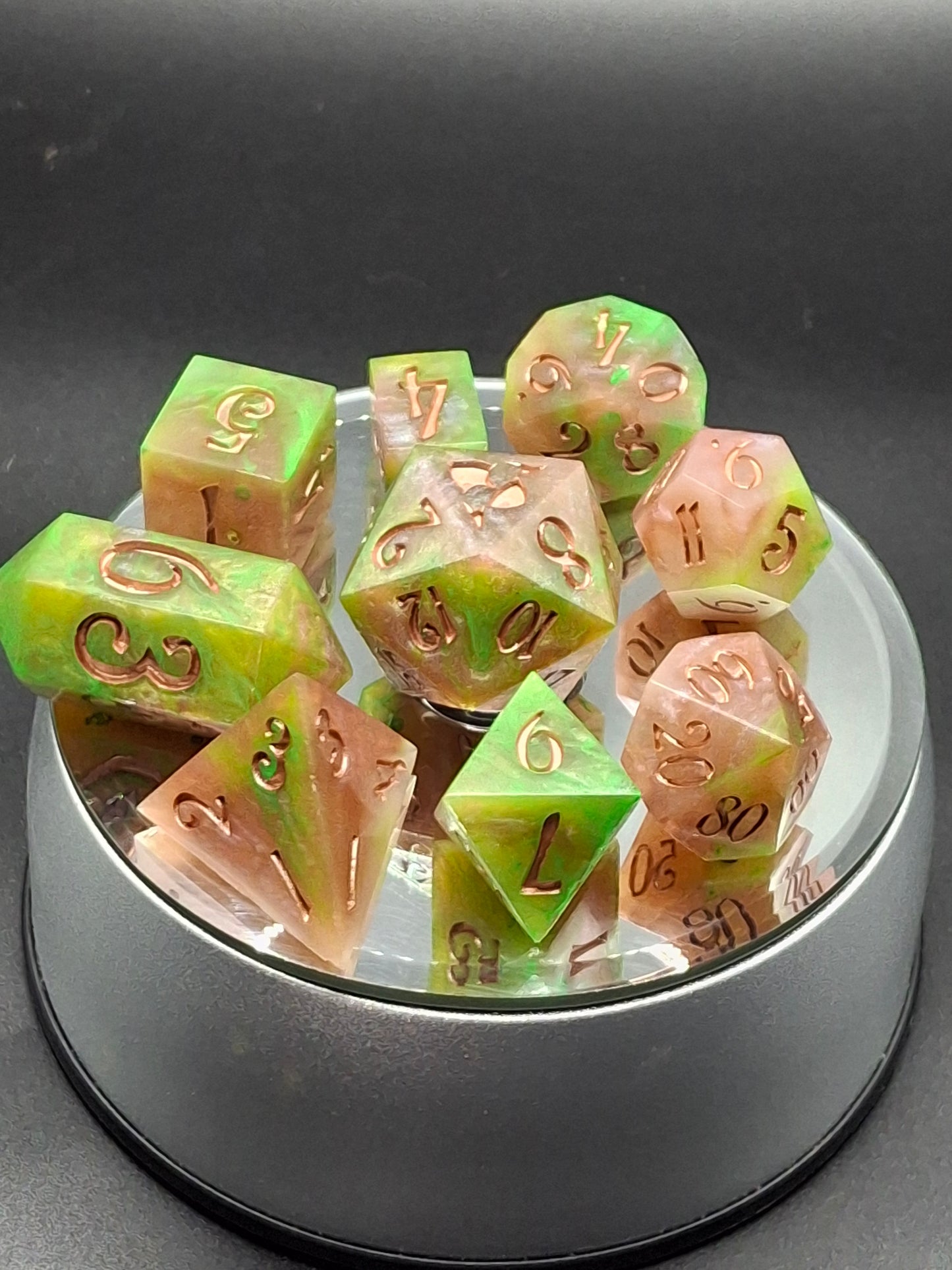 Green Champagne Swirl Dice