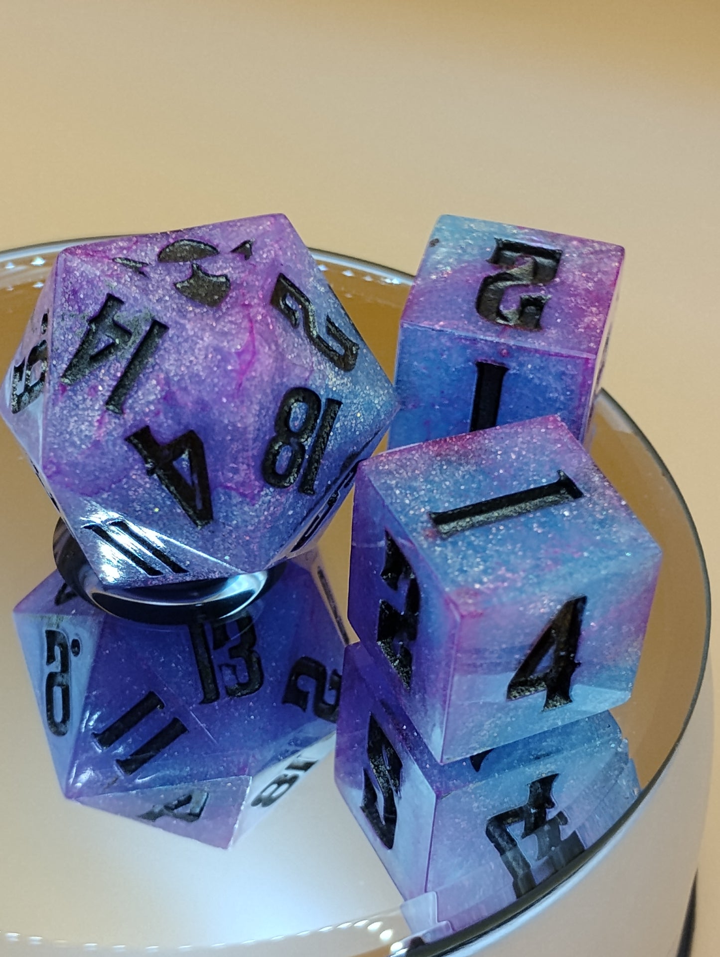 Daggerheart GM Dice Set – 38mm Mini Chonk D20 & D6 Pair in Shimmering Purple with Oil-Slick In
