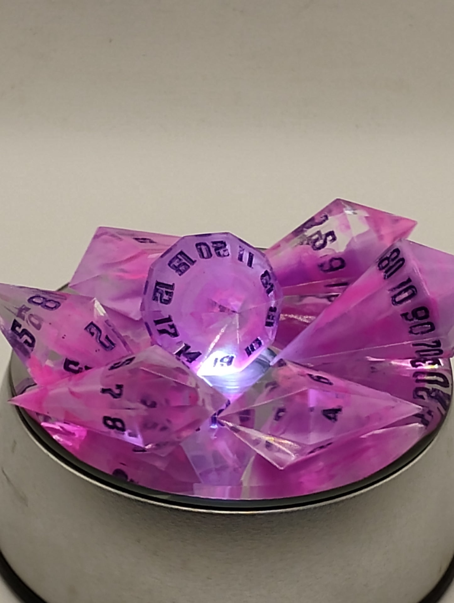 Rosequartz Veil – Pink and Clear Swirled Crystal Dice Set for TTRPG Adventures