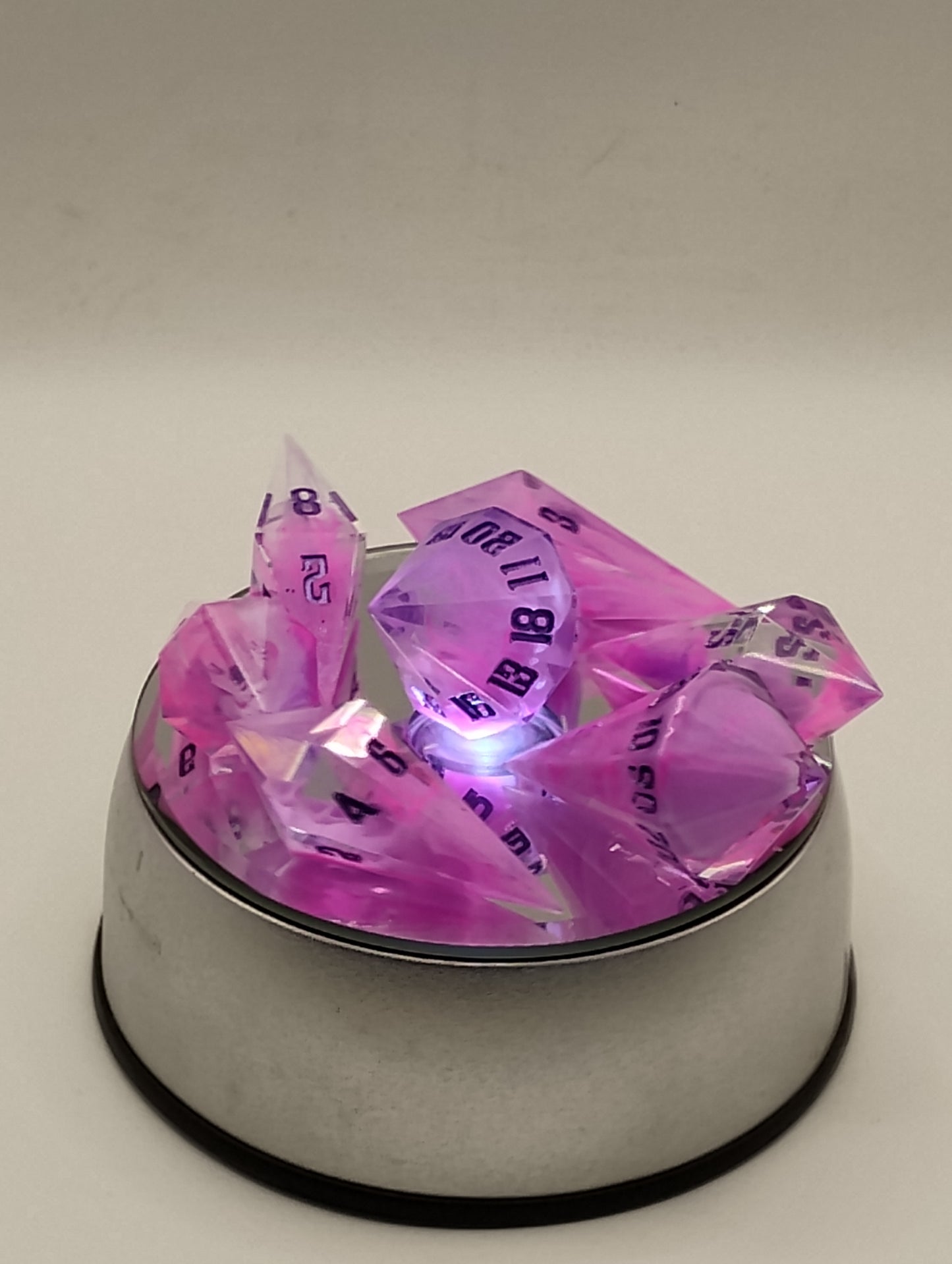 Rosequartz Veil – Pink and Clear Swirled Crystal Dice Set for TTRPG Adventures