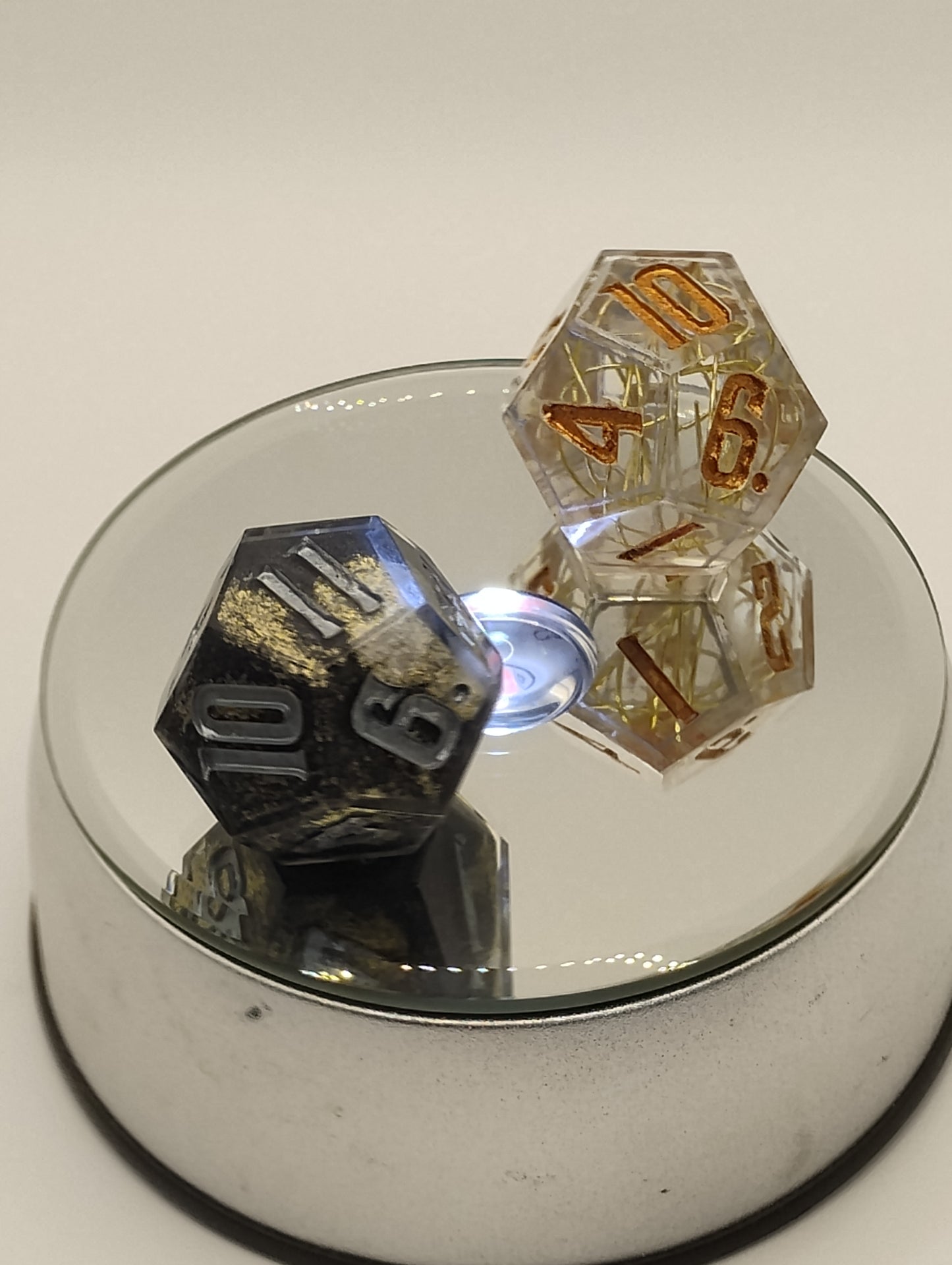 Daggerheart Twin d12 Dice for Dungeons & Dragons – Gilded Cage Hope & Obsidian Glitter Fear