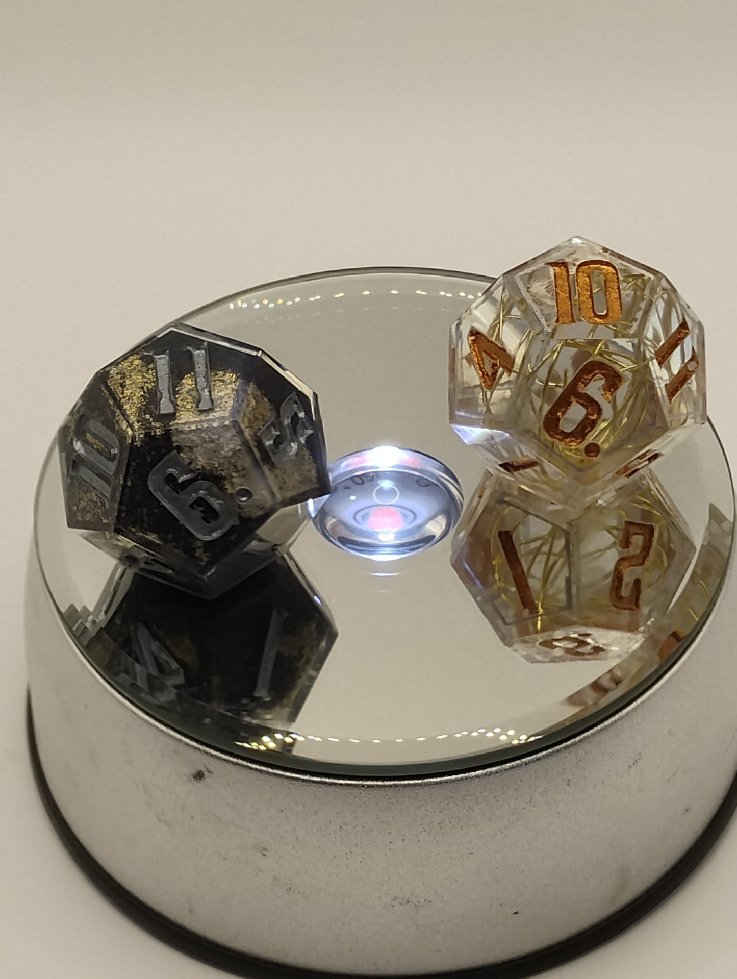 Daggerheart Twin d12 Dice for Dungeons & Dragons – Gilded Cage Hope & Obsidian Glitter Fear
