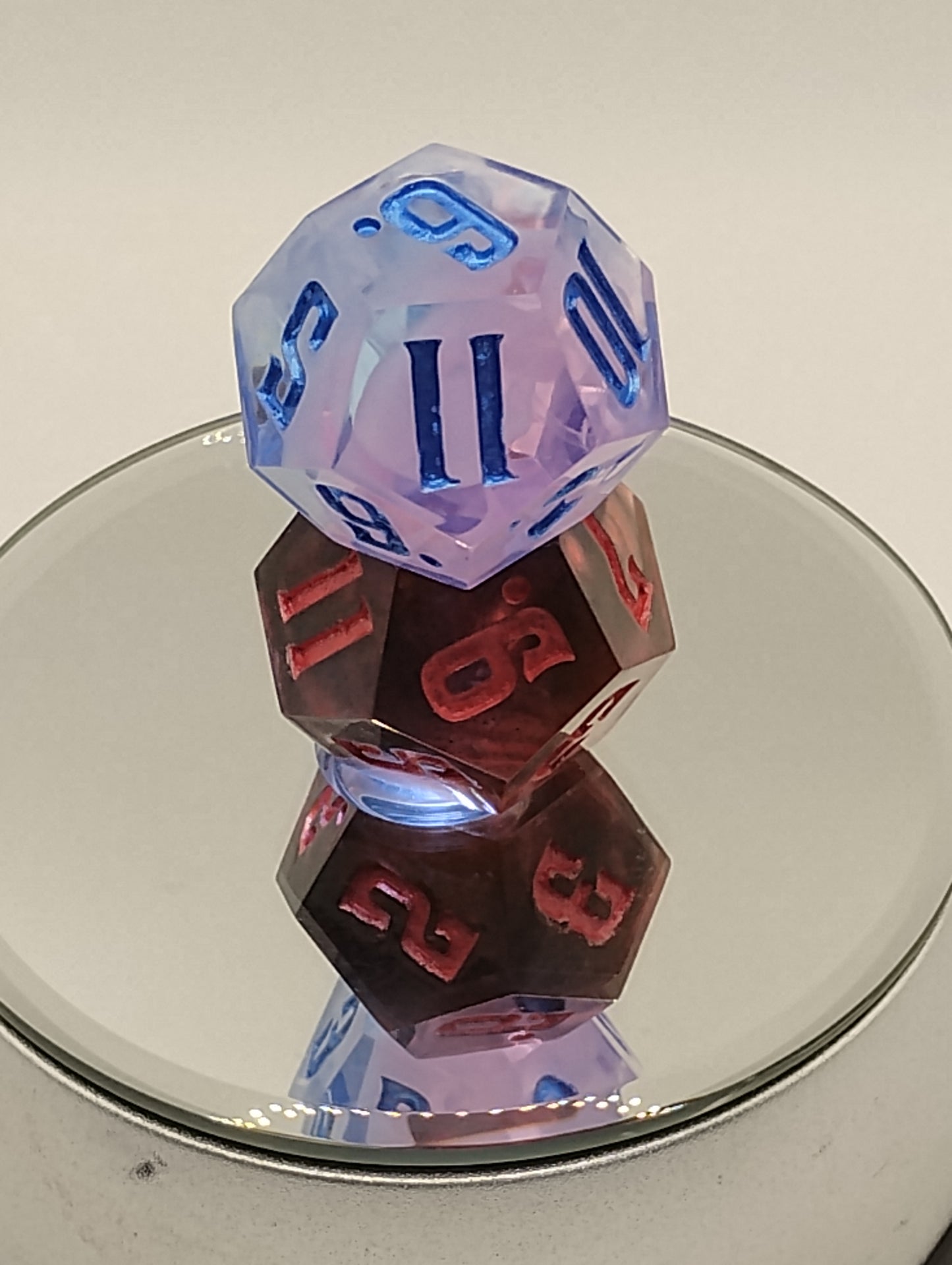 Daggerheart Twin d12 Dice by Critical Role – Cloudblush Hope & Midnight Pink Fear