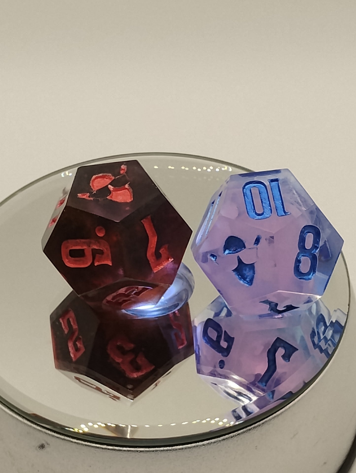Daggerheart Twin d12 Dice by Critical Role – Cloudblush Hope & Midnight Pink Fear
