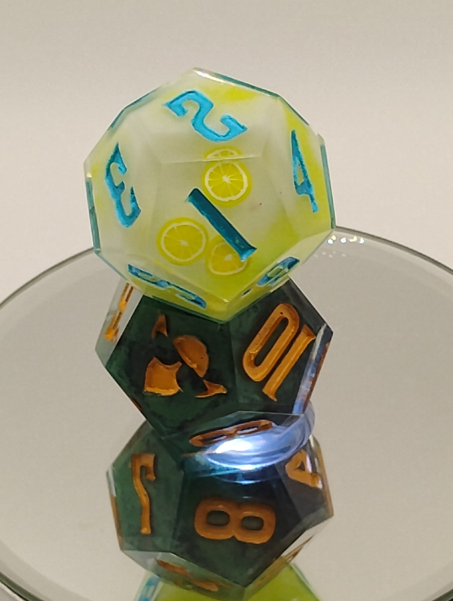 Daggerheart Twin d12 Dice for Dungeons & Dragons – Lime Hope & Dark Forest Fear