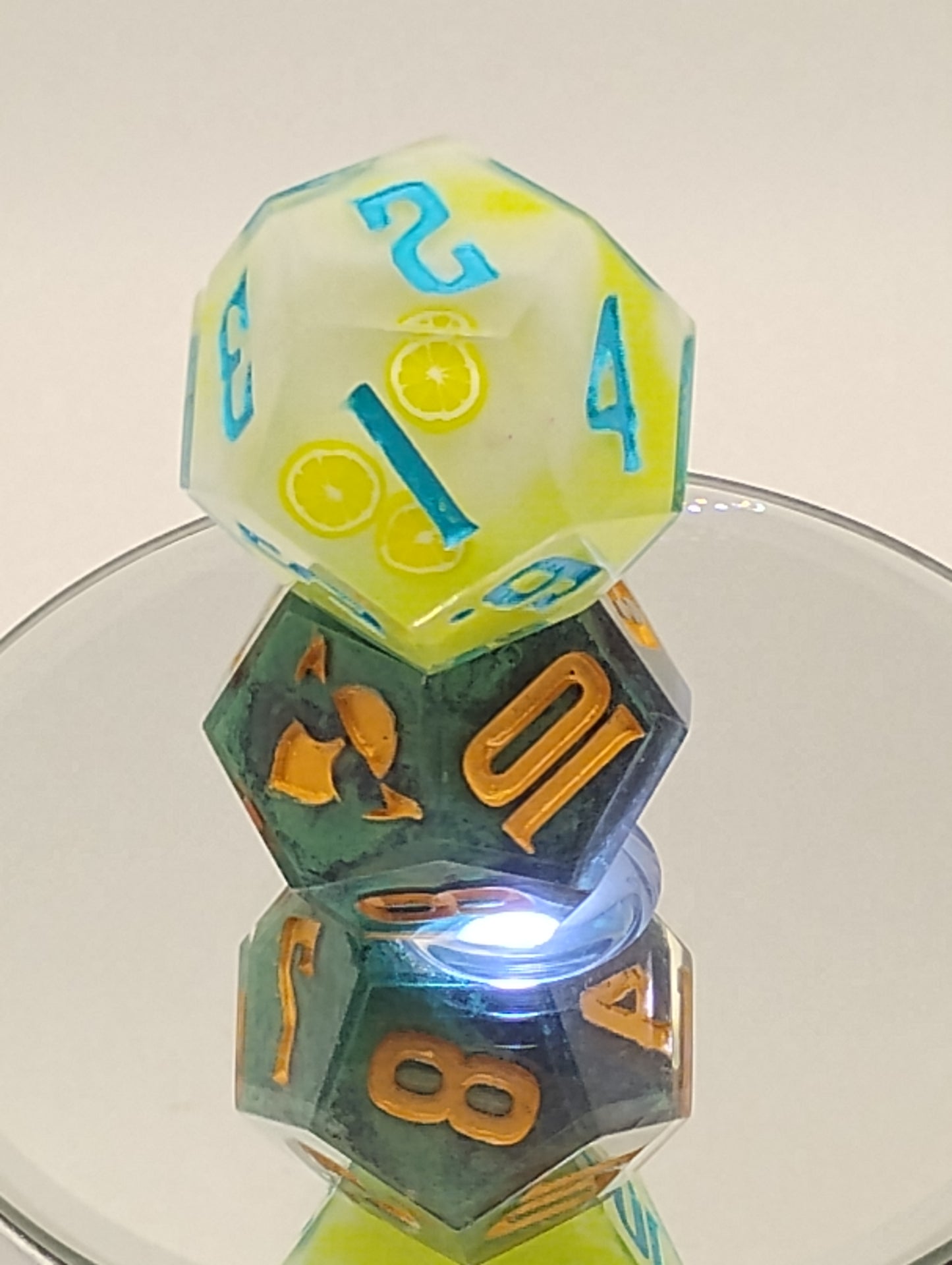 Daggerheart Twin d12 Dice for Dungeons & Dragons – Lime Hope & Dark Forest Fear