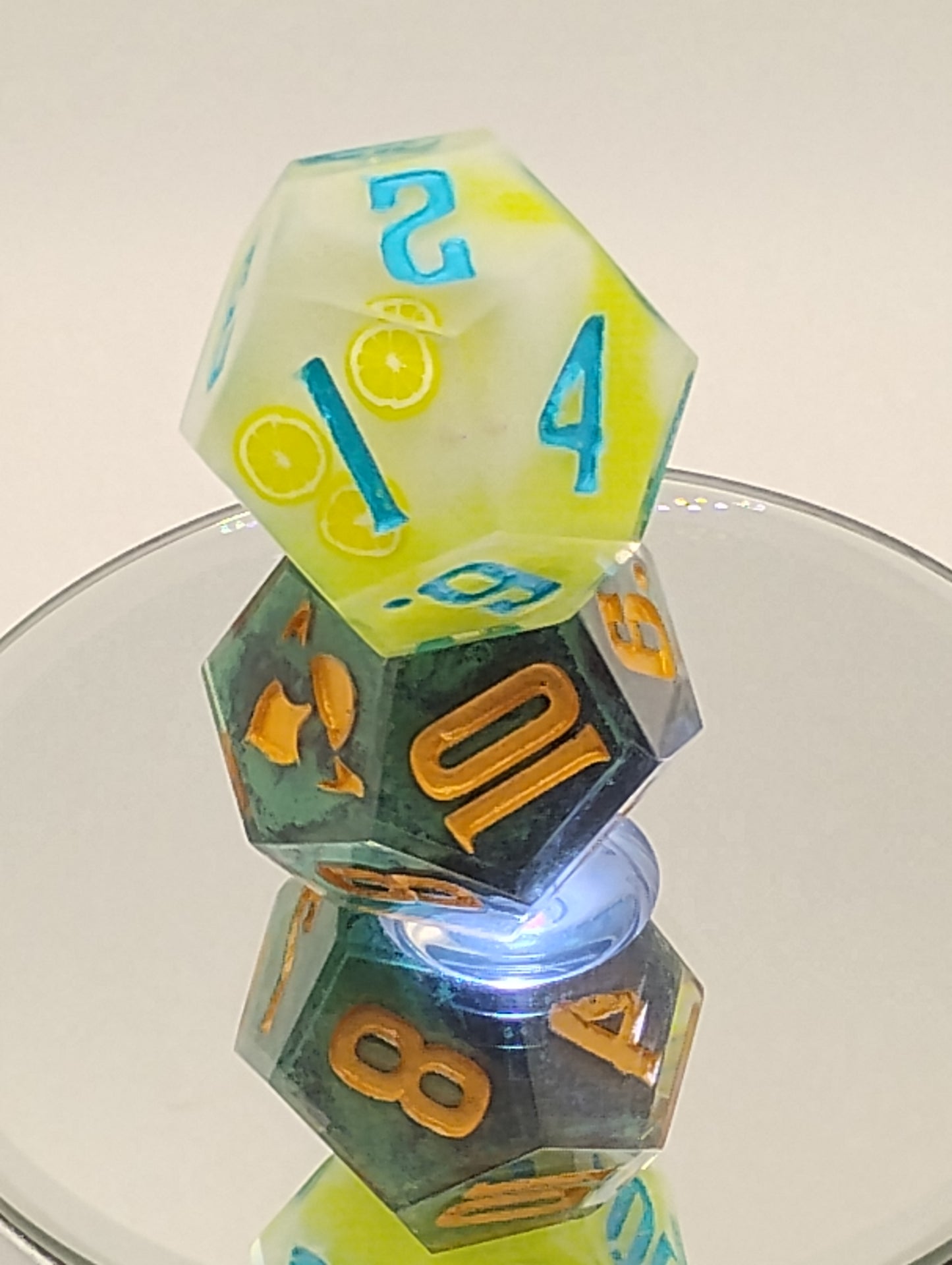 Daggerheart Twin d12 Dice for Dungeons & Dragons – Lime Hope & Dark Forest Fear