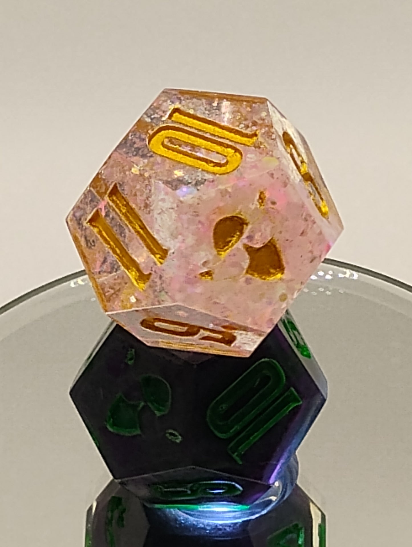 Daggerheart Twin d12 Dice by Critical Role – Blushglitter Hope & Verdant Ink Fear