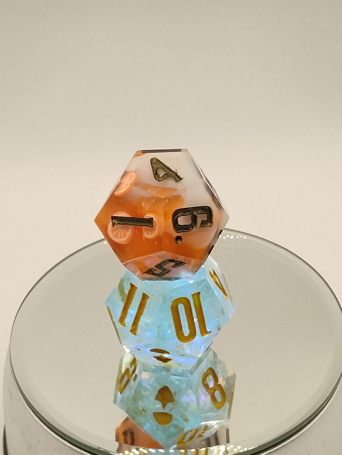 Daggerheart Twin d12 Dice by Critical Role – Shimmering Aqua Holo Hope & Grapefruit Ember Fear