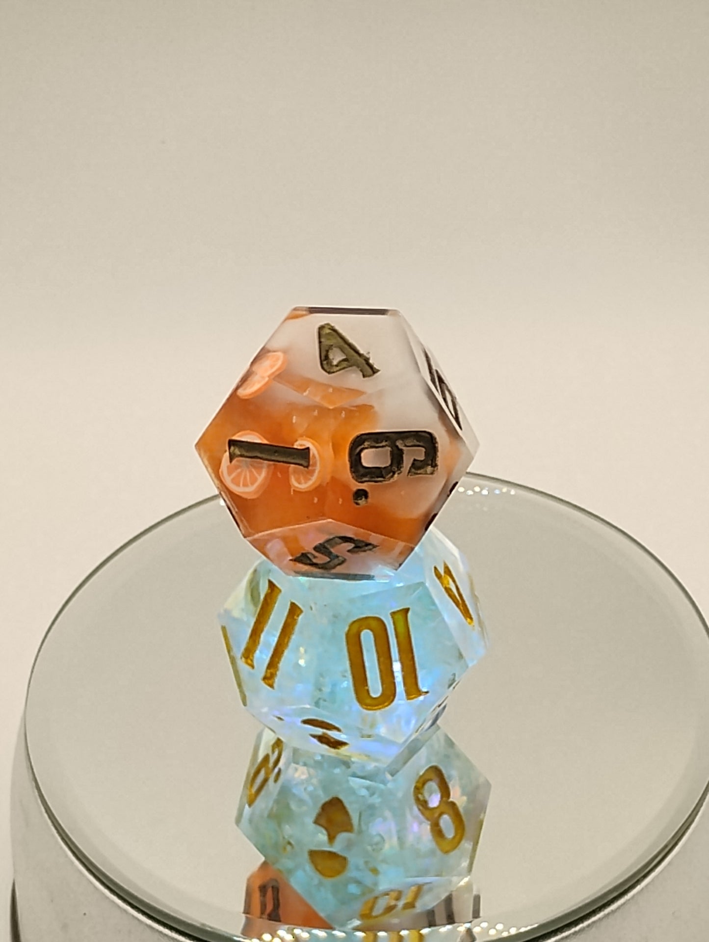Daggerheart Twin d12 Dice by Critical Role – Shimmering Aqua Holo Hope & Grapefruit Ember Fear