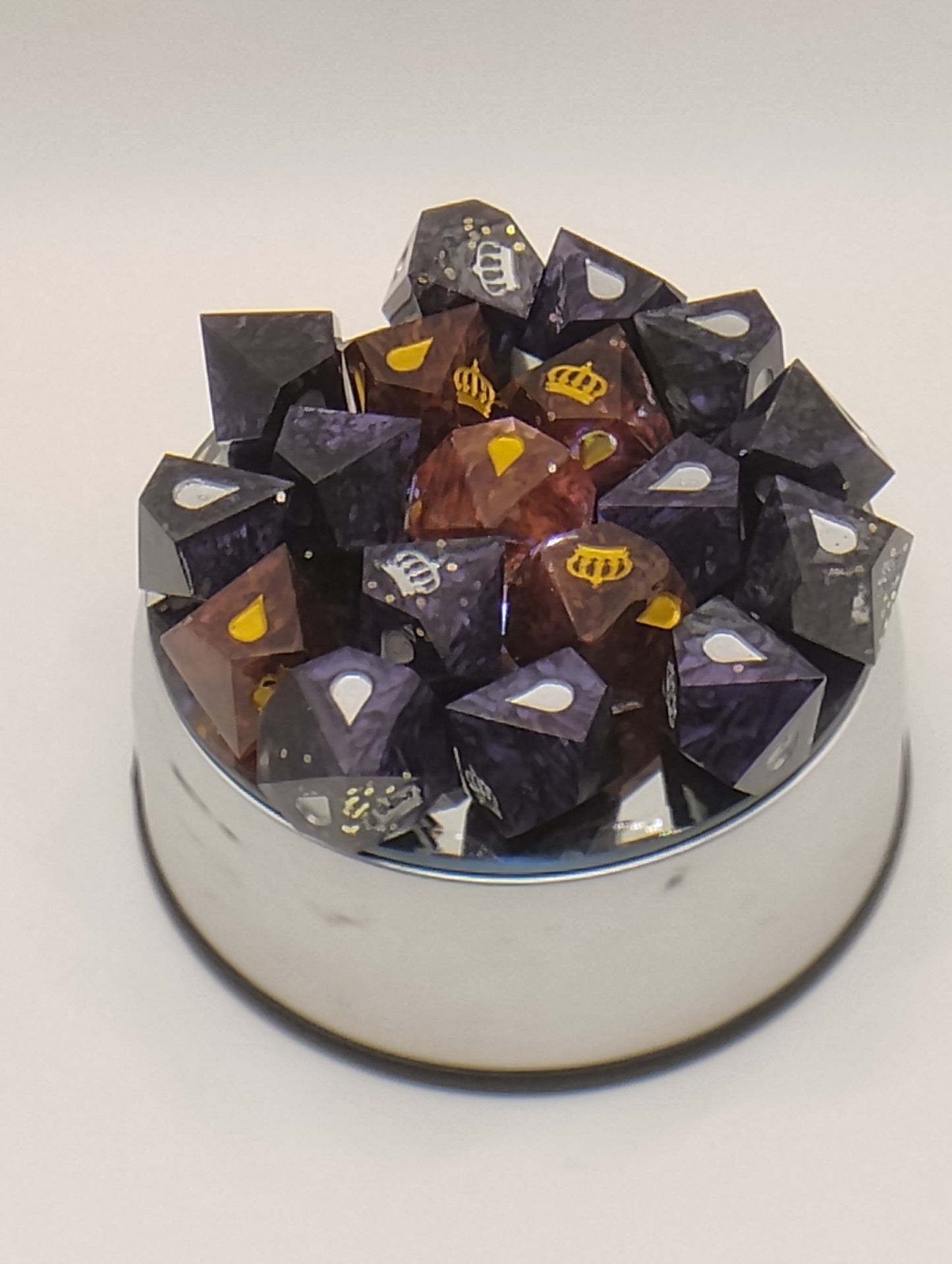 Dark Fantasy Vampire: The Masquerade Dice Set – Black & Amber RPG Dice with Gold & Silver Numbers for Dungeons & Dragons, Vampire: The Masquerade & TTRPGs