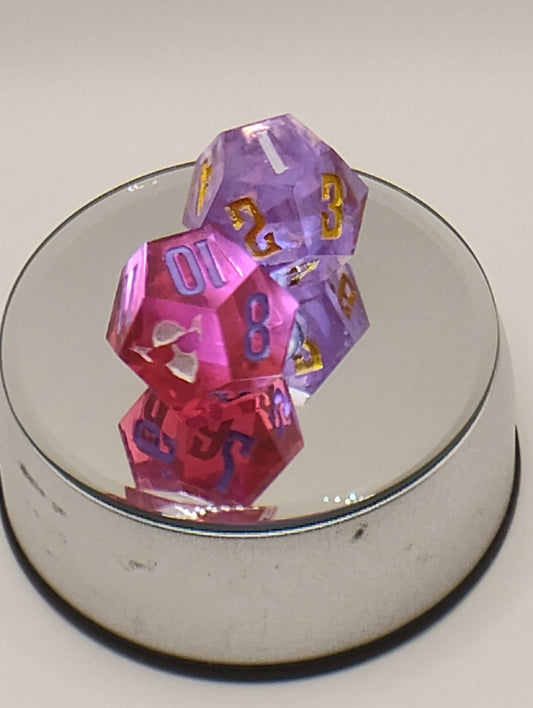 Dagger Heart Whimsical Pink & Purple DnD Dice Set – 2 Piece Crystal Style RPG Dice with Gold and Purple Numbers for Dungeons and Dragons