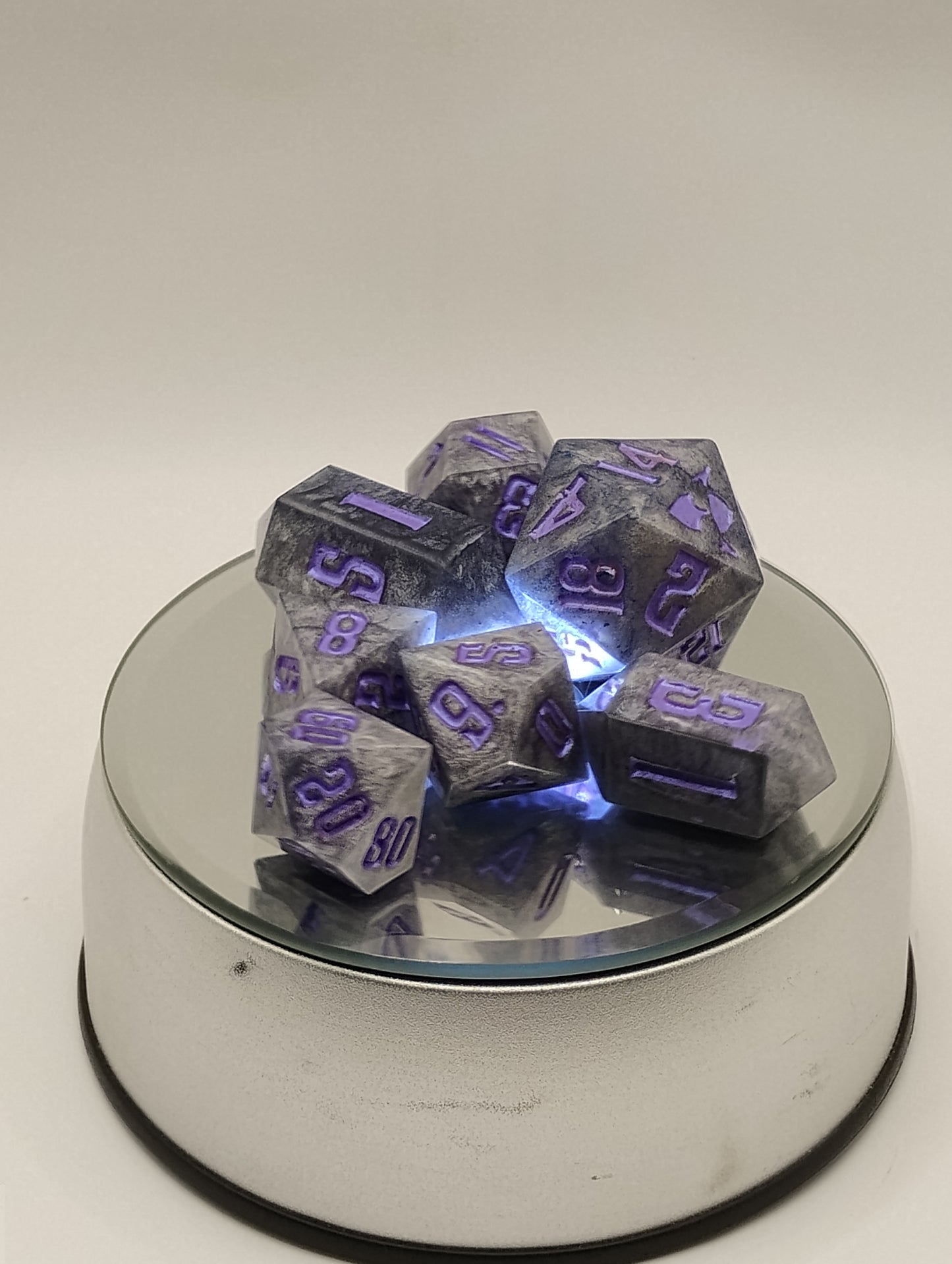 Arcane Stone Golem DnD Dice Set – Golem-Inspired RPG Dice with Purple Numbers for Dungeons & Dragons & TTRPGs