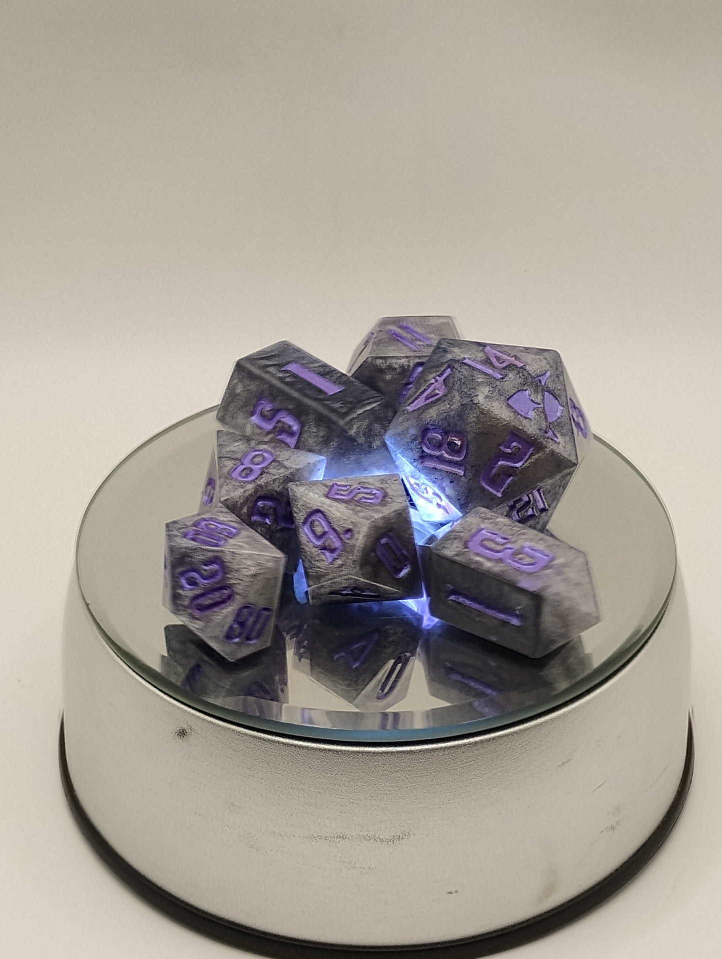 Arcane Stone Golem DnD Dice Set – Golem-Inspired RPG Dice with Purple Numbers for Dungeons & Dragons & TTRPGs