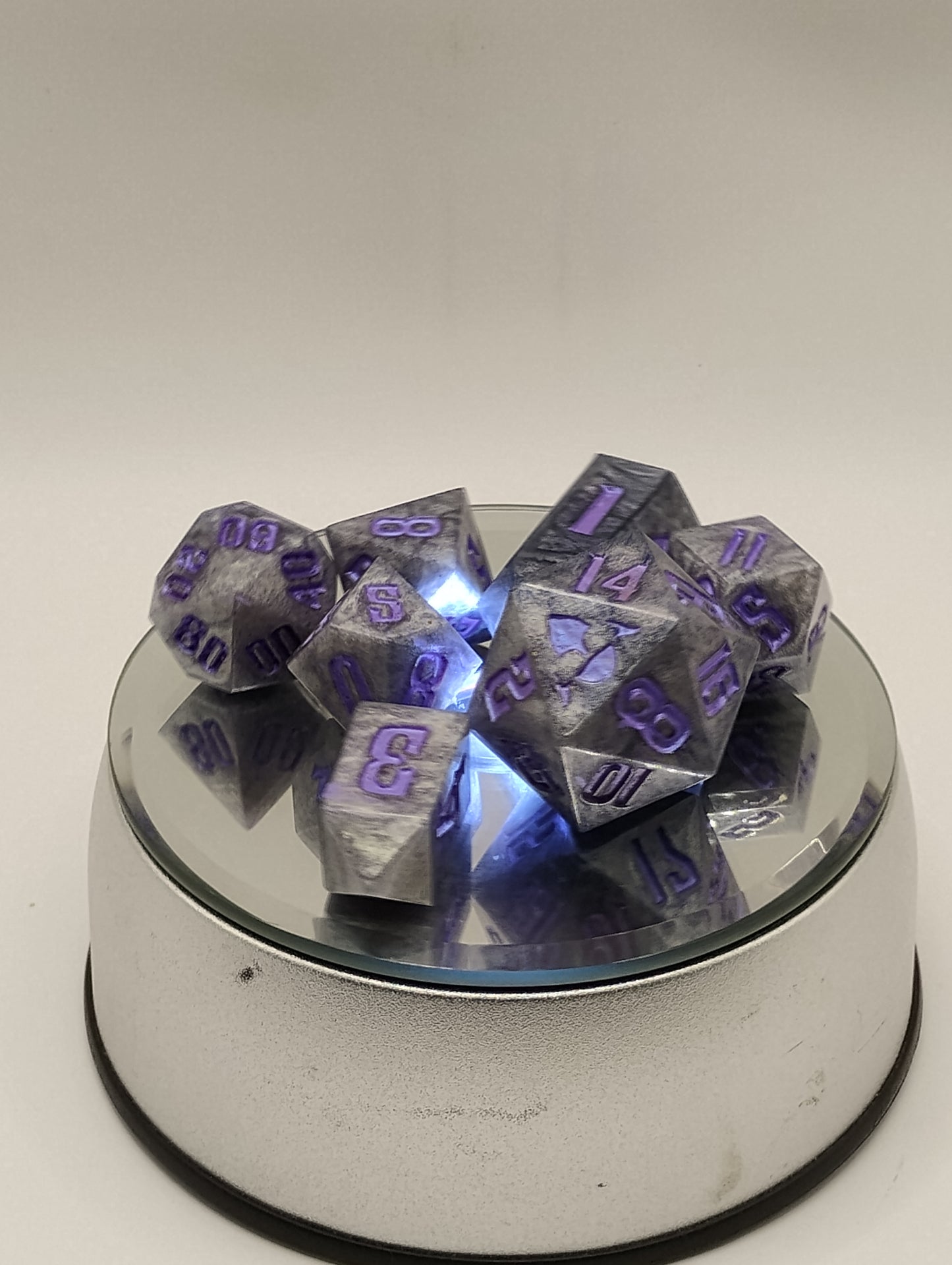 Arcane Stone Golem DnD Dice Set – Golem-Inspired RPG Dice with Purple Numbers for Dungeons & Dragons & TTRPGs