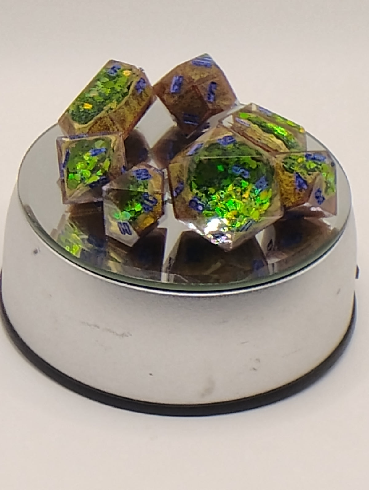 100 Natural Blue Sapphires Geode Dice Set | Handmade Gold & Green Luxury D&D Dice | Blue Ink TTRPG Geode Dice